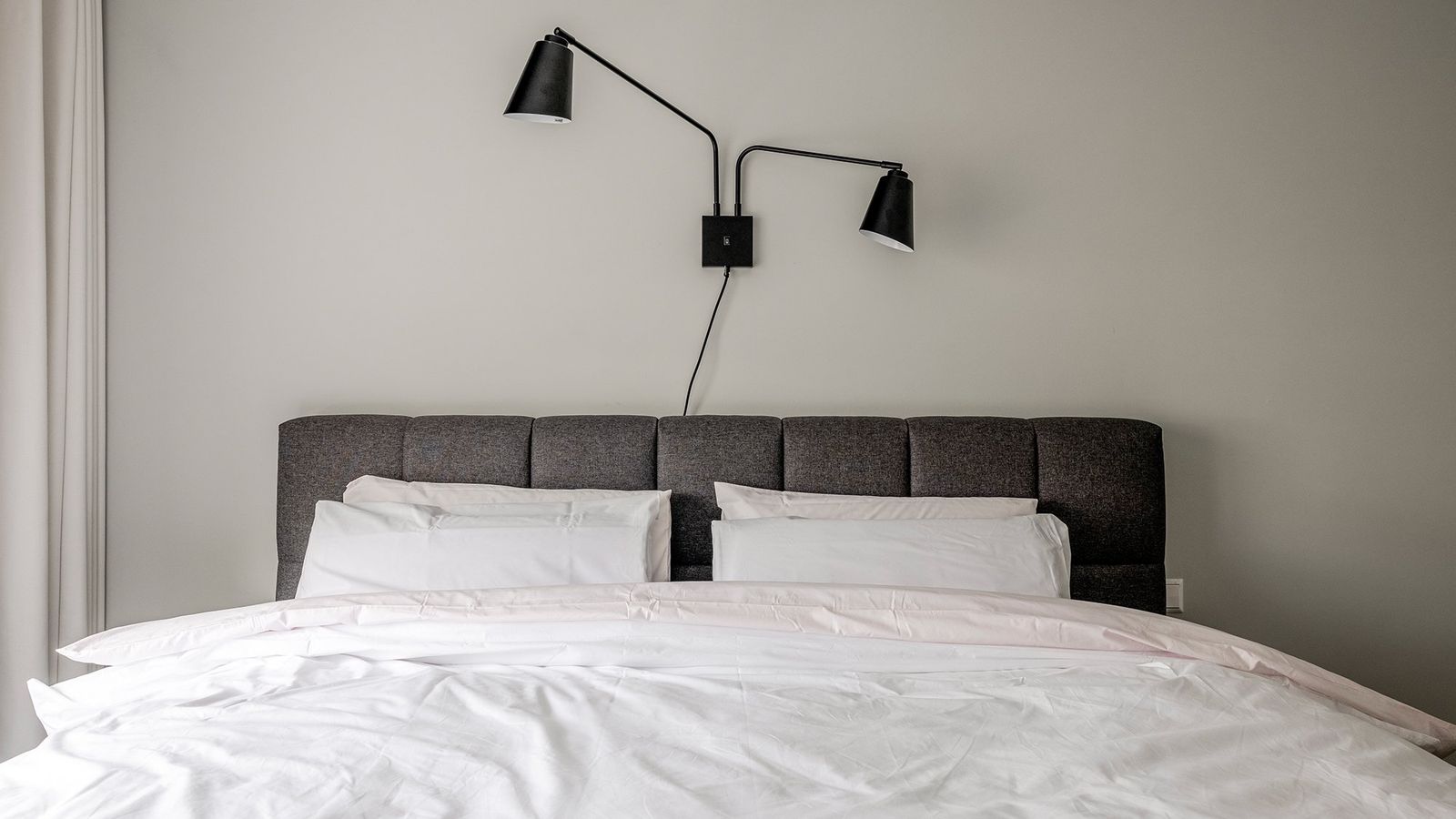 It's about RoMi Bremen 2 spots Wandlamp