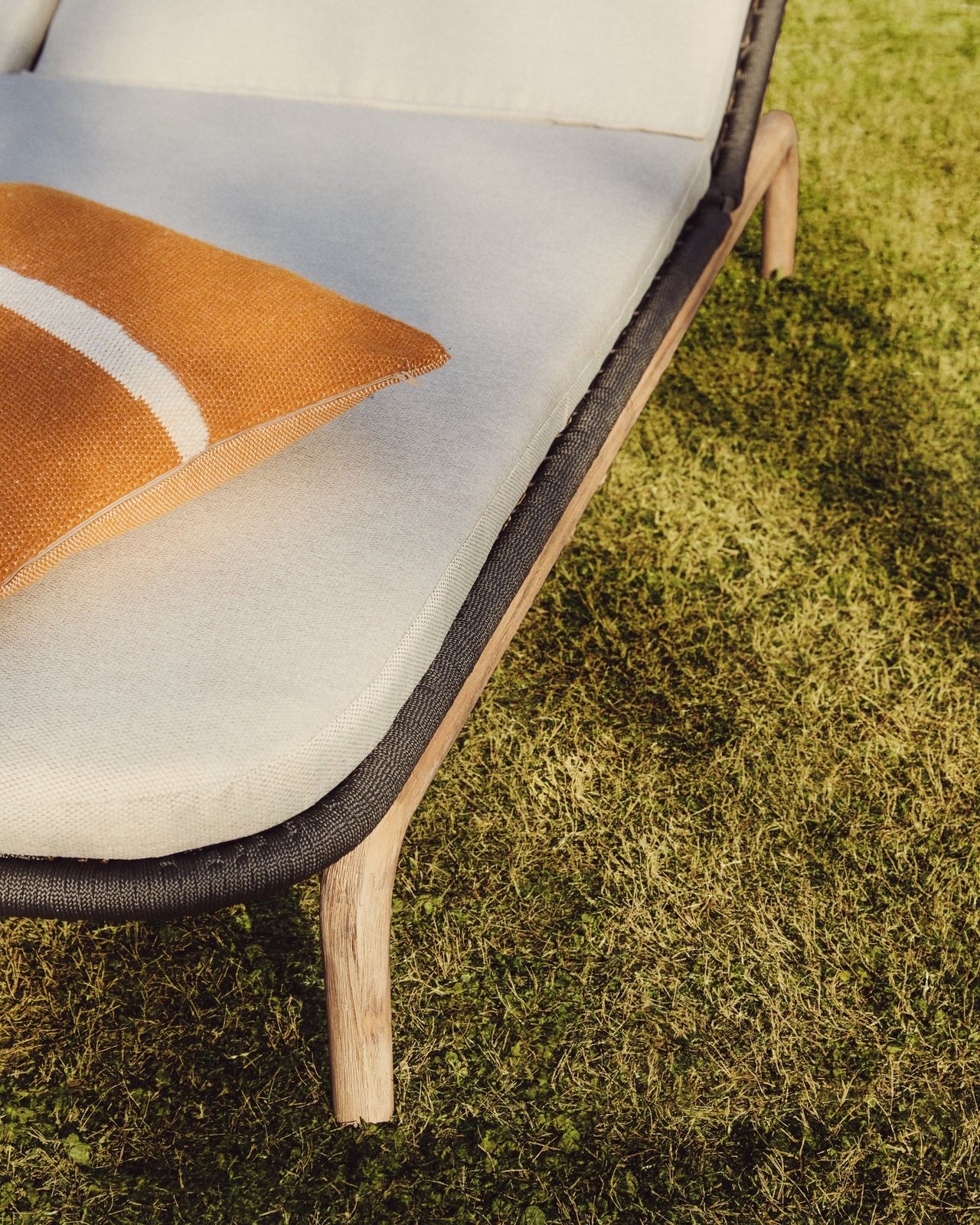 Kave Home Alipa Outdoor Ligstoel