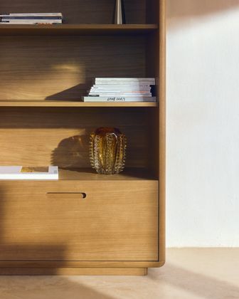 Kave Home Arelida Vitrinekast