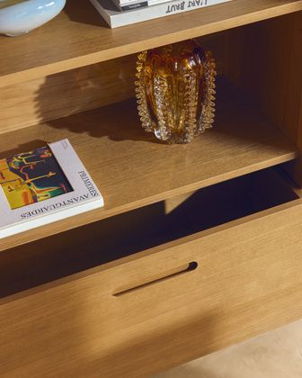 Kave Home Arelida Vitrinekast