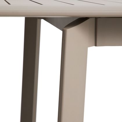 Kave Home Brela Uitschuifbare Tuintafel