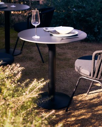 Kave Home Esilda Outdoor Bistrotafel