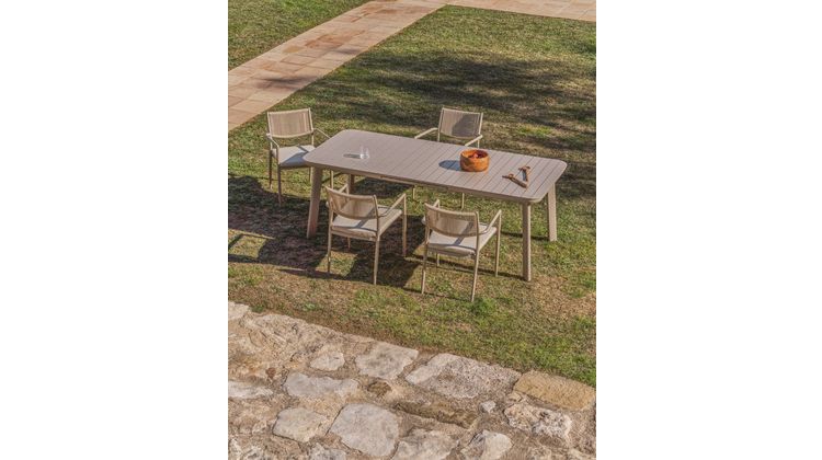 Kave Home Izola Uitschuifbare Tuintafel