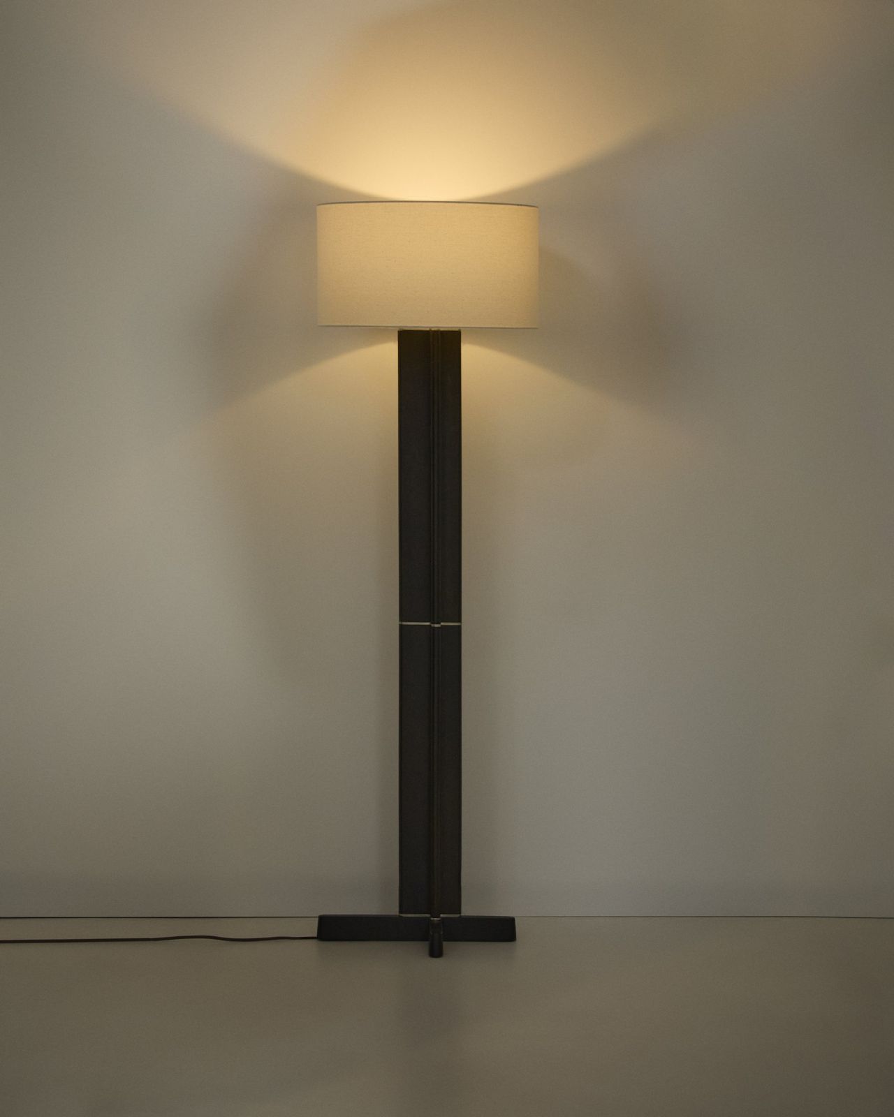 Kave Home Niani Vloerlamp