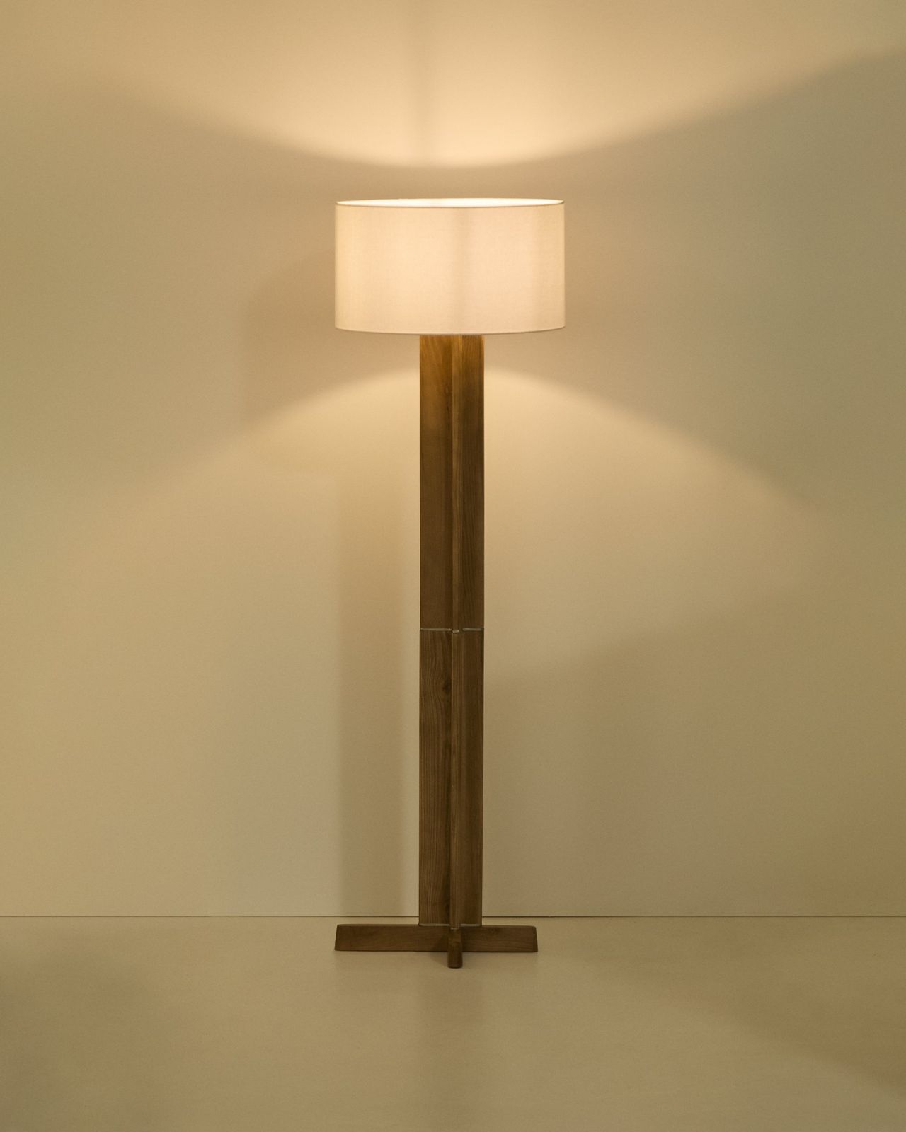 Kave Home Niani Vloerlamp