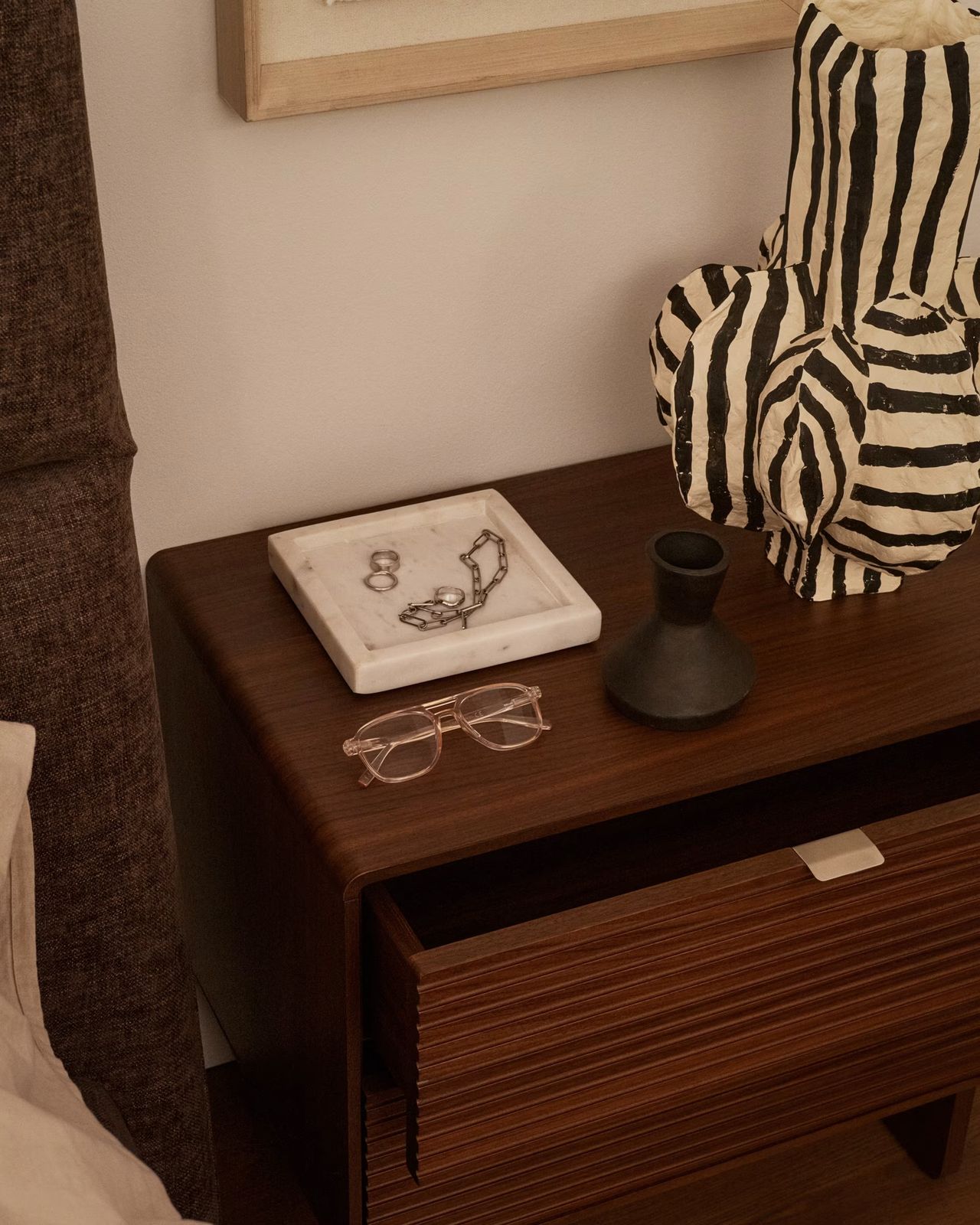 Kave Home Norlen Nachtkastje