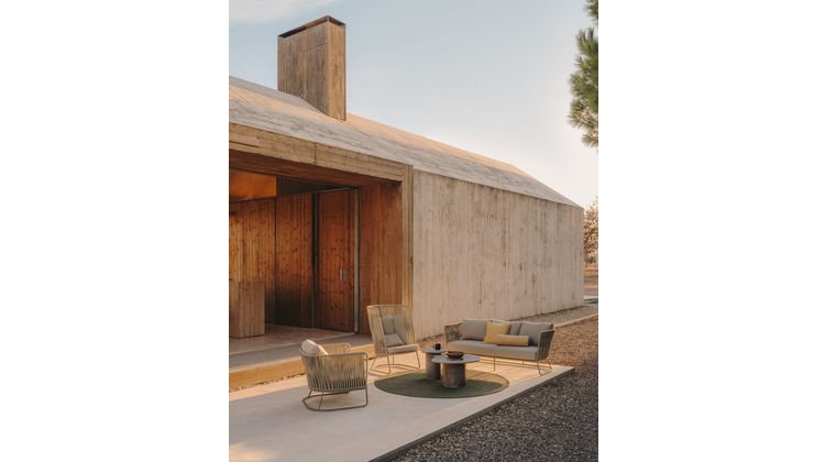Kave Home Saconca Outdoor Bank