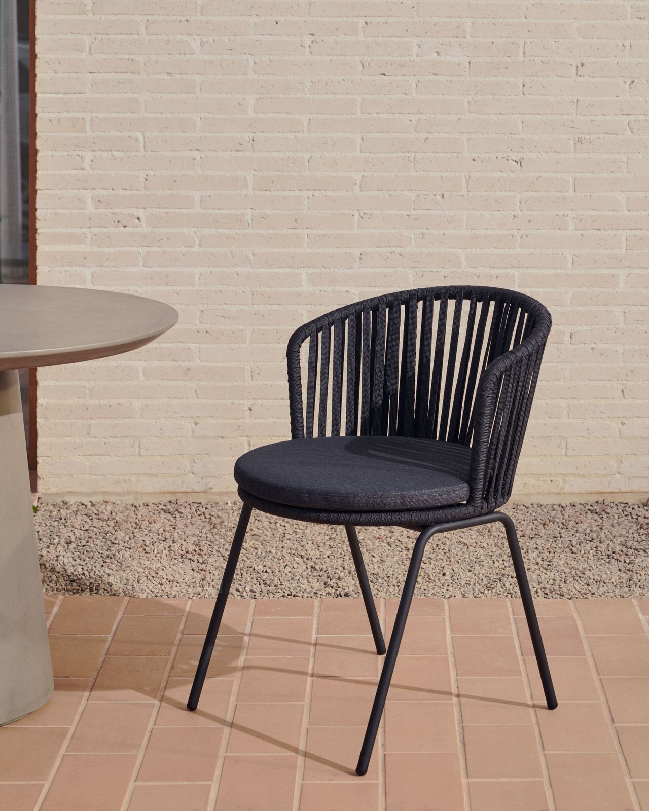 Kave Home Saconca Tuinstoel