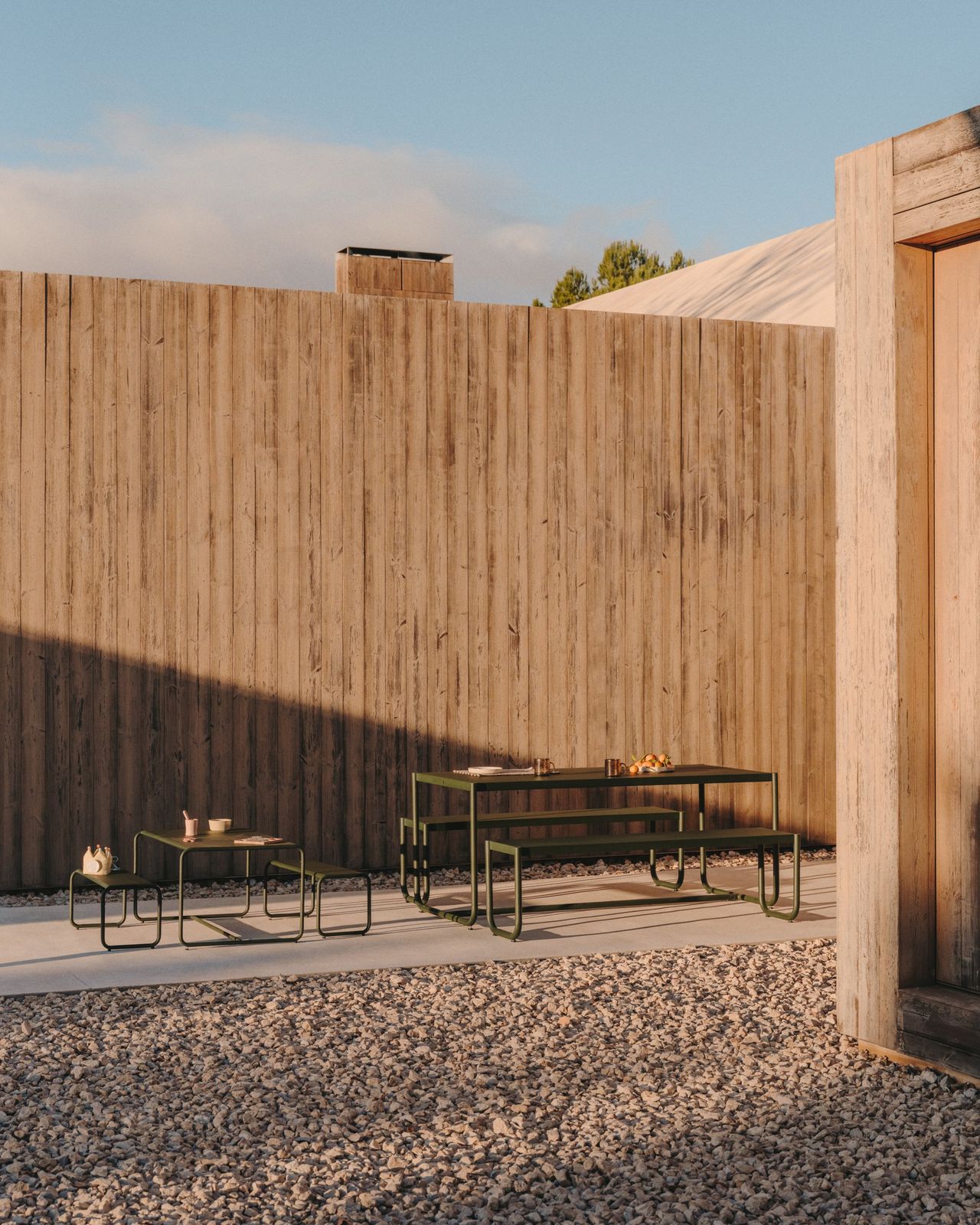 Kave Home Sotil Outdoor Tuintafel + Bankje