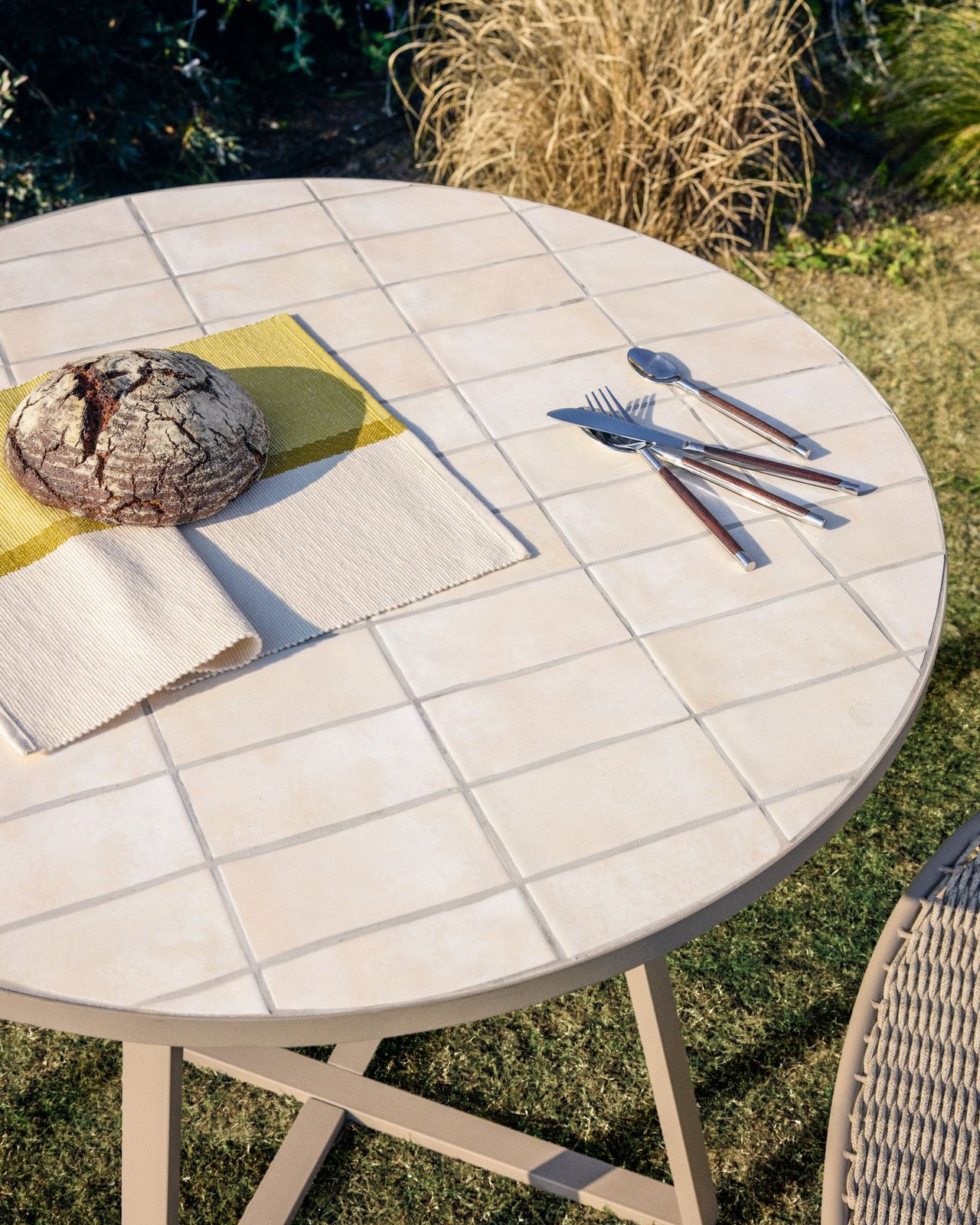 Kave Home Tella Outdoor Bistrotafel