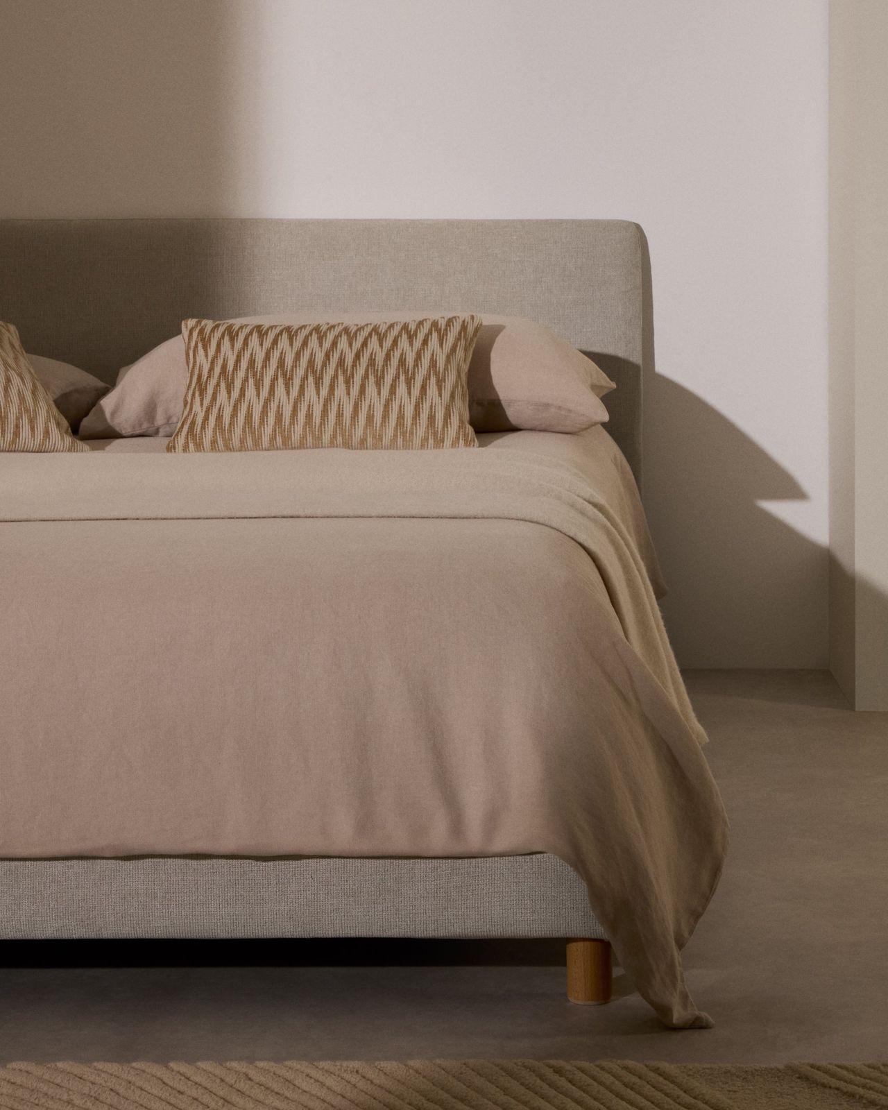 Kave Home Valma Bed