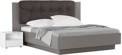 Bett Bed