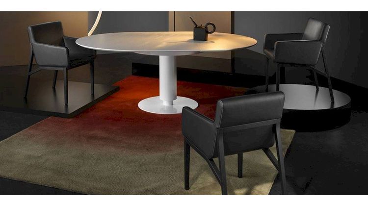 Leolux Columna Eettafel