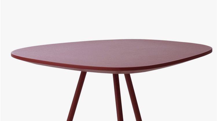 Leolux Liliom Bijzettafel