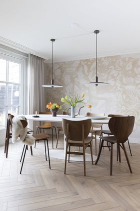 Metaform Orfis Eettafel