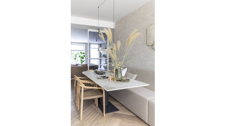 Metaform Orfis Eettafel