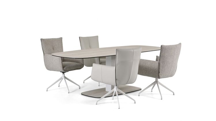 Montèl Yuno Eettafel