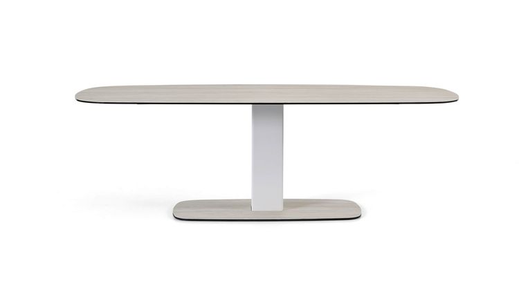 Montèl Yuno Eettafel