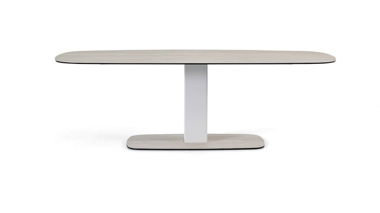 Montèl Yuno Eettafel