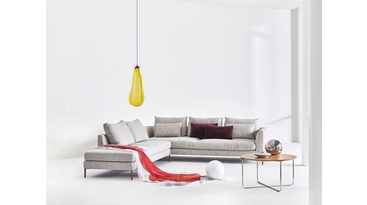 Montis Daley Soft Bank