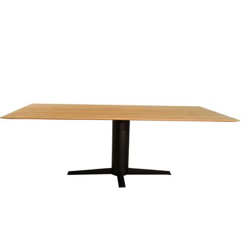 Movani Bergamo Eettafel
