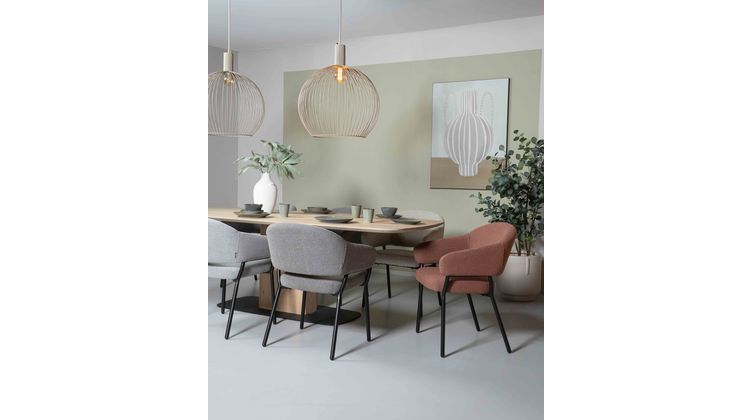 Movani Nour Armstoel