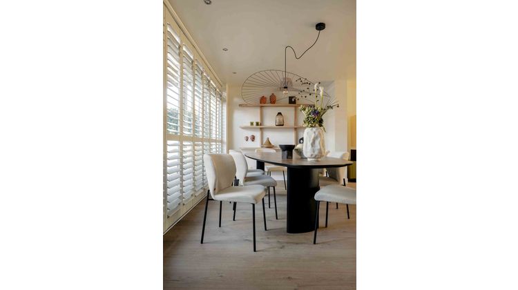 Movani Sharon Eettafel