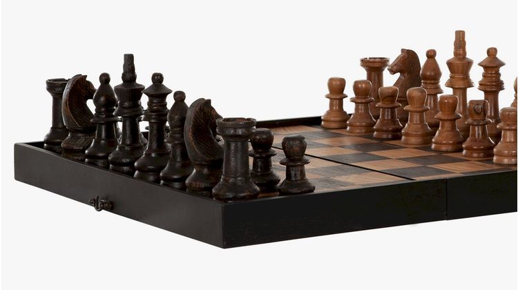 MUST Living Karpov Schaakbord