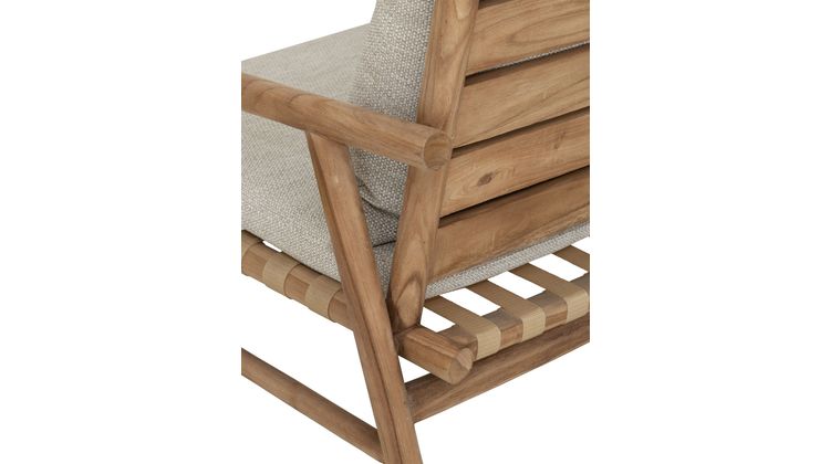 MUST Living Yoko Lounge Chair