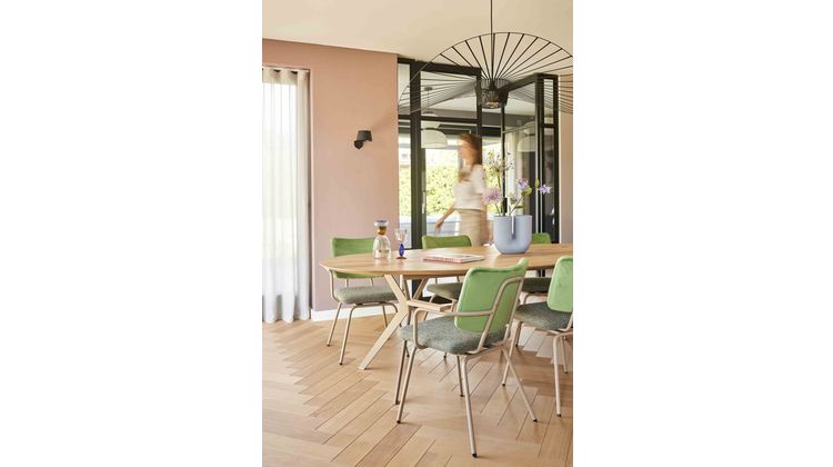 NOGA design Luka Armstoel