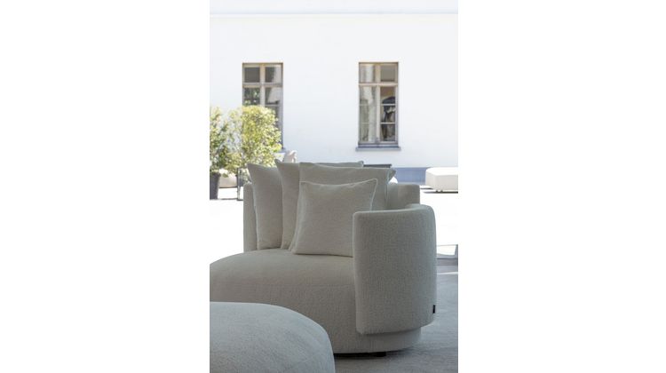 Passe Partout Plectrum Loveseat