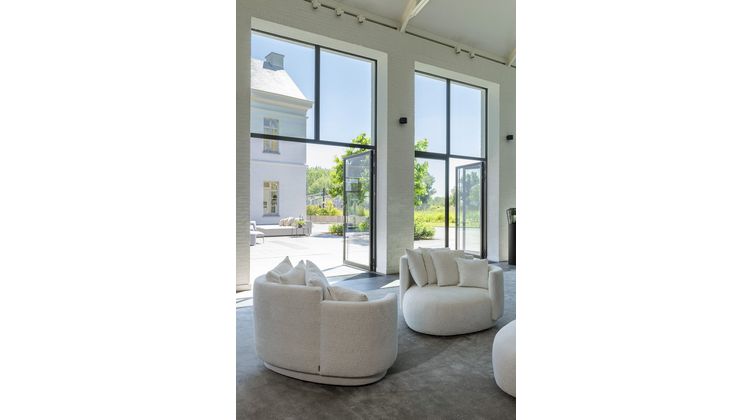 Passe Partout Plectrum Loveseat