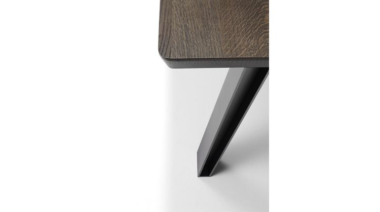 QLIV Side-to-Side Soft Edge Eettafel