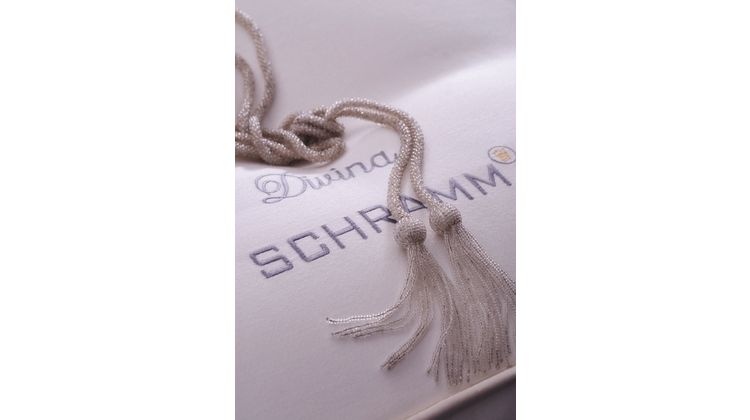 Schramm Divina Matras