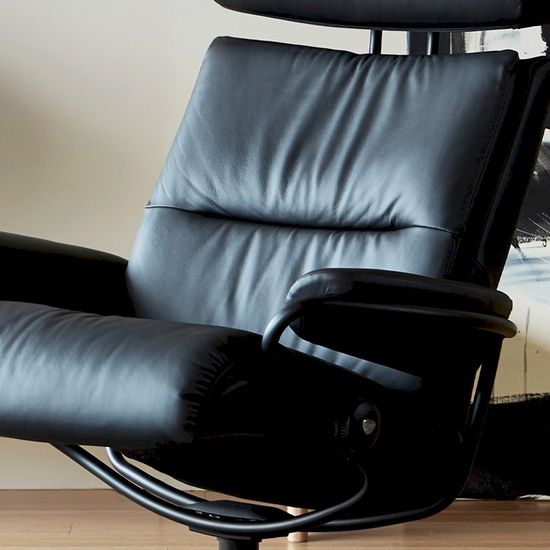 Stressless Tokyo Low Relaxfauteuil + Hocker