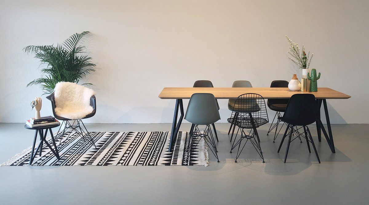 Studio HENK Butterfly Black Eettafel