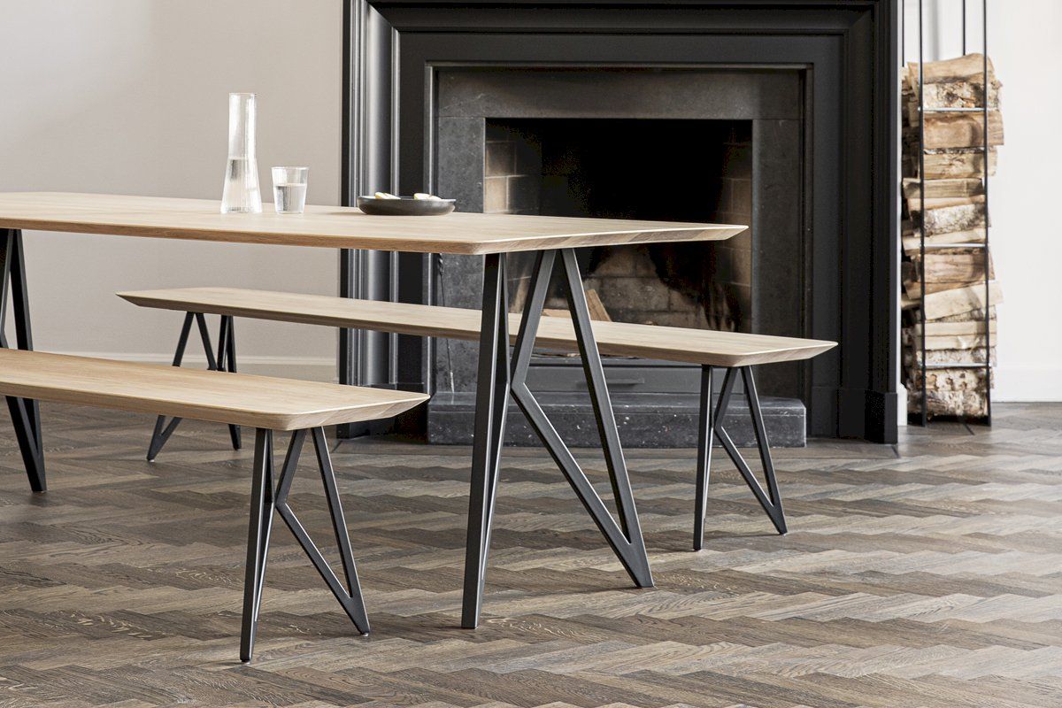 Studio HENK Butterfly Black Eettafel