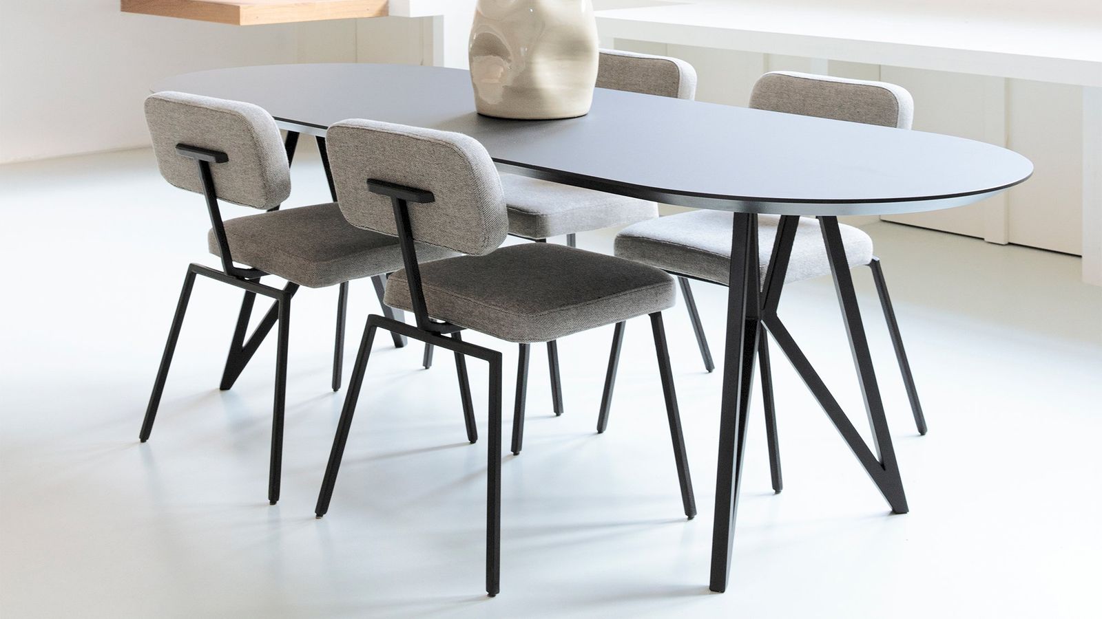 Studio HENK Butterfly Plat Ovaal Eettafel