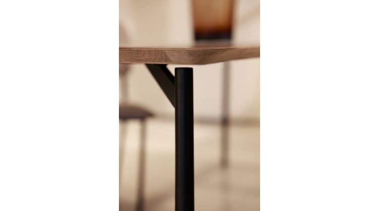Studio HENK Flyta Eettafel