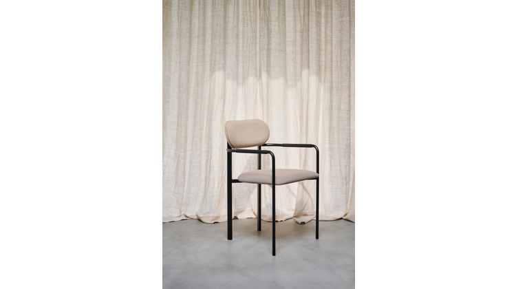 Studio HENK Oblique Armstoel