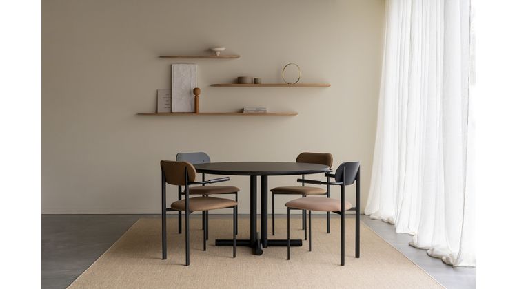 Studio HENK Oblique Armstoel