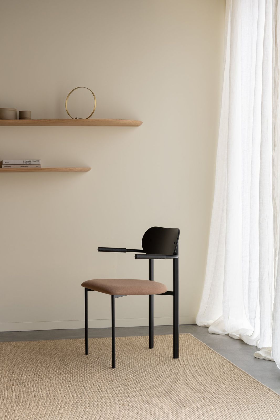 Studio HENK Oblique Armstoel