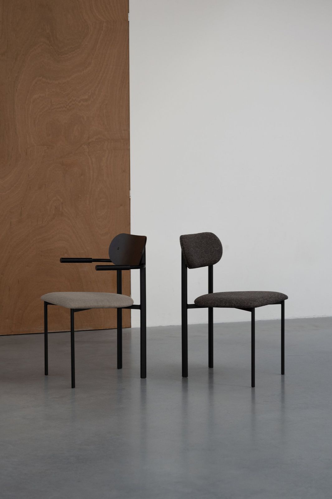 Studio HENK Oblique Armstoel