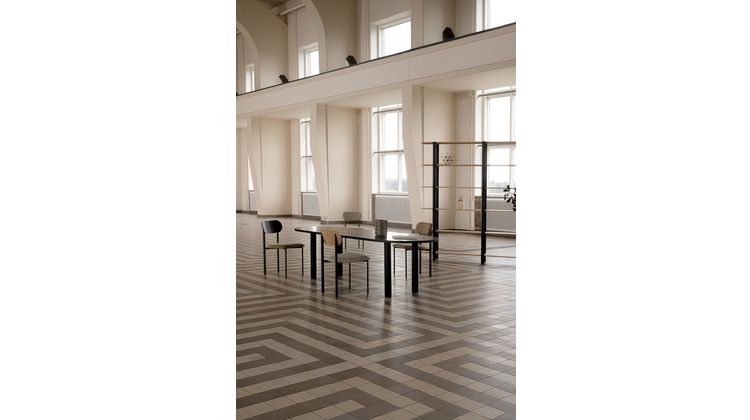 Studio HENK Oblique Eetkamerstoel