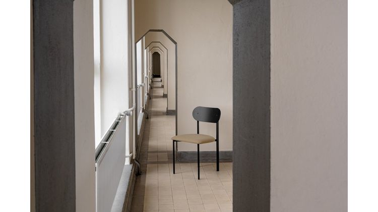 Studio HENK Oblique Eetkamerstoel