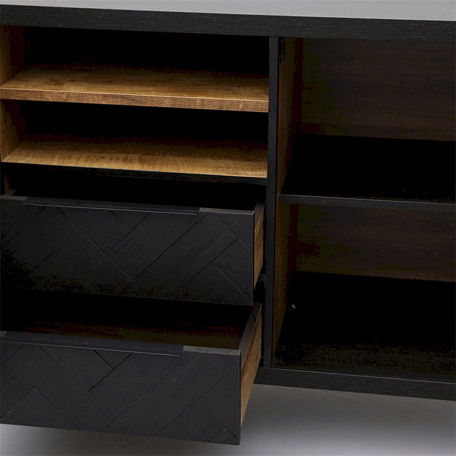 Trendhopper Gaya Dressoir
