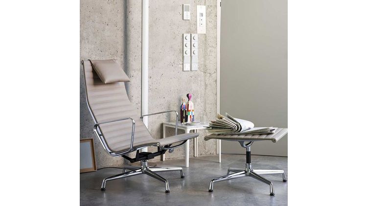 Vitra Eames EA 124 Fauteuil