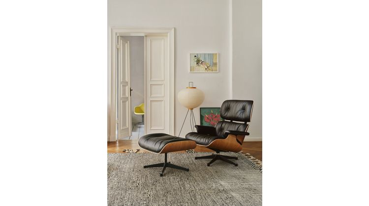 Vitra Eames Lounge Chair & Hocker