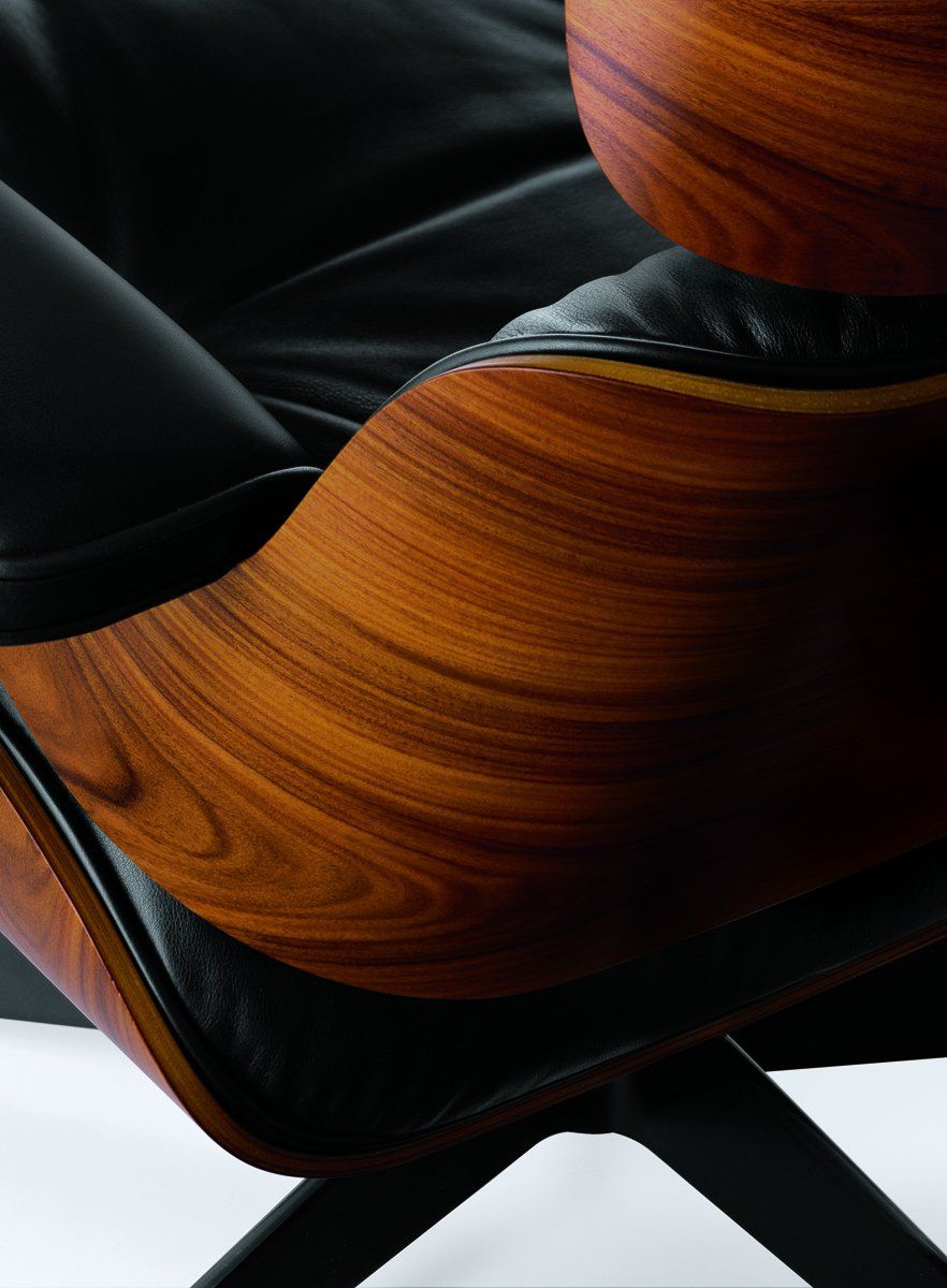 Vitra Eames Lounge Chair & Hocker