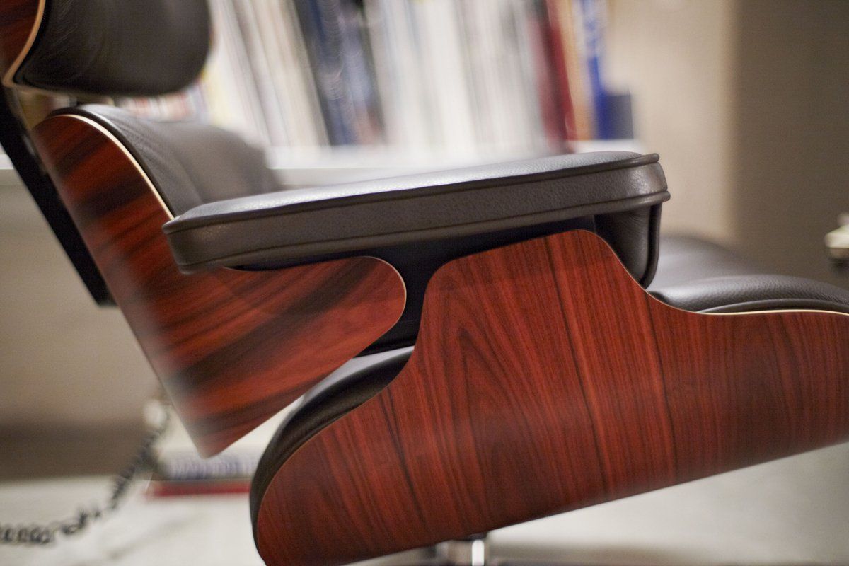 Vitra Eames Lounge Chair & Hocker